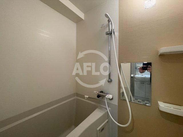 バス・シャワールーム　グランパシフィック十三元今里　浴室