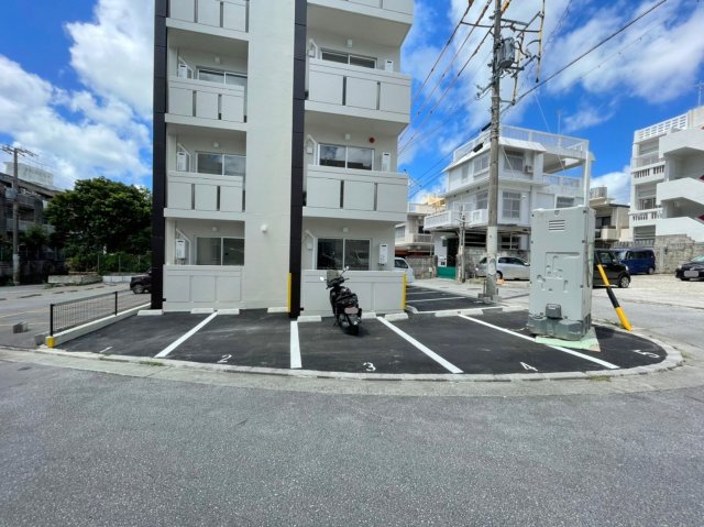 駐車場　ヒルトップスクエア★那覇市字与儀エリア