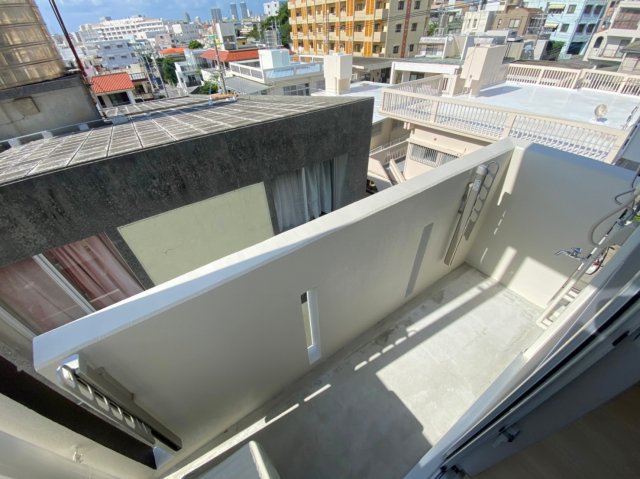 バルコニー　ヒルトップスクエア★那覇市字与儀エリア