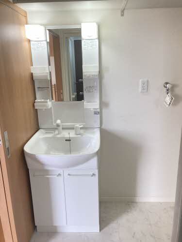 洗面設備　洗面化粧台