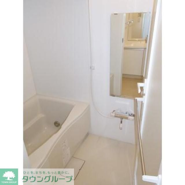 バス・シャワールーム　※写真は同タイプ住戸です。
