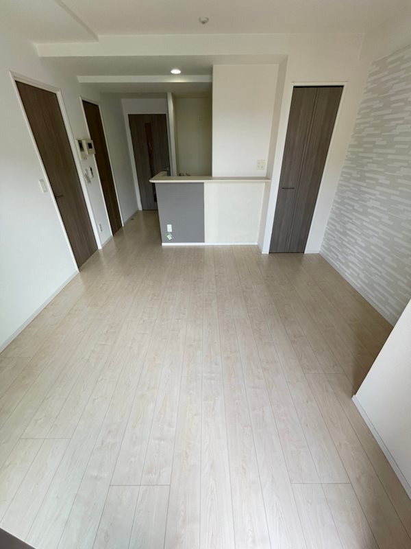 居室・リビング　ラインIDは　＠r-estate です♪