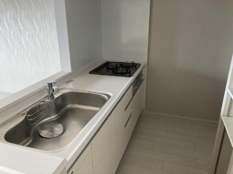 キッチン　３口ガスコンロ