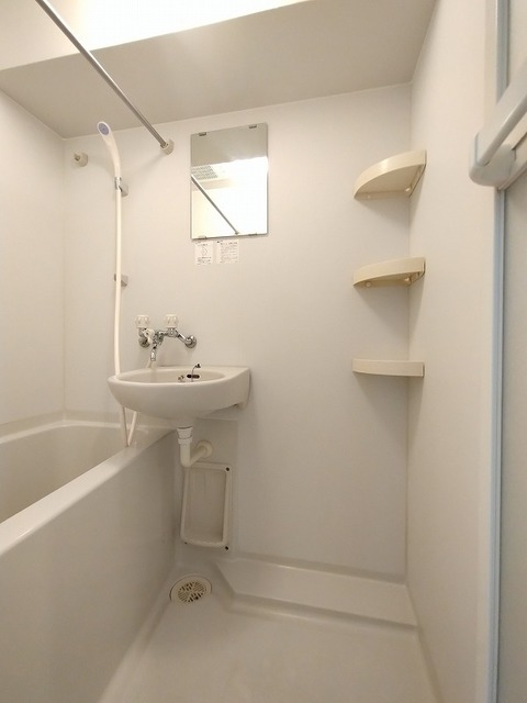 バス・シャワールーム　バスルーム