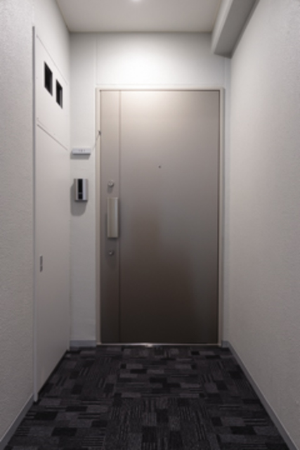 玄関　※写真は同タイプ住戸です。
