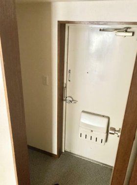 玄関　収納もある玄関です