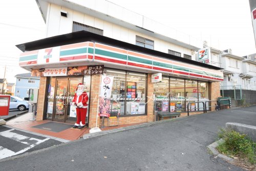 コンビニ　セブンイレブン横浜西が岡店（コンビニ）まで649m