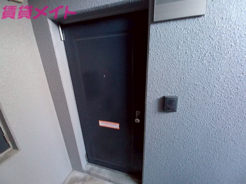 セキュリティ　同物件別部屋の写真となります