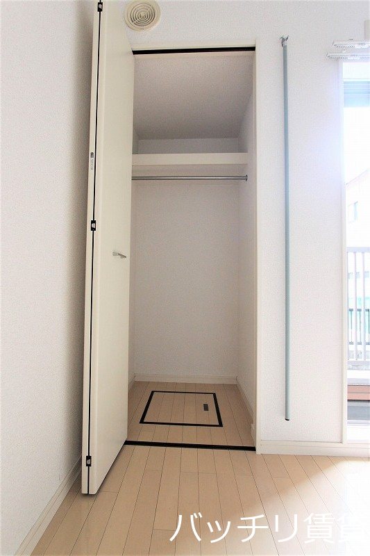 収納　同型タイプの為、現状を優先致します。