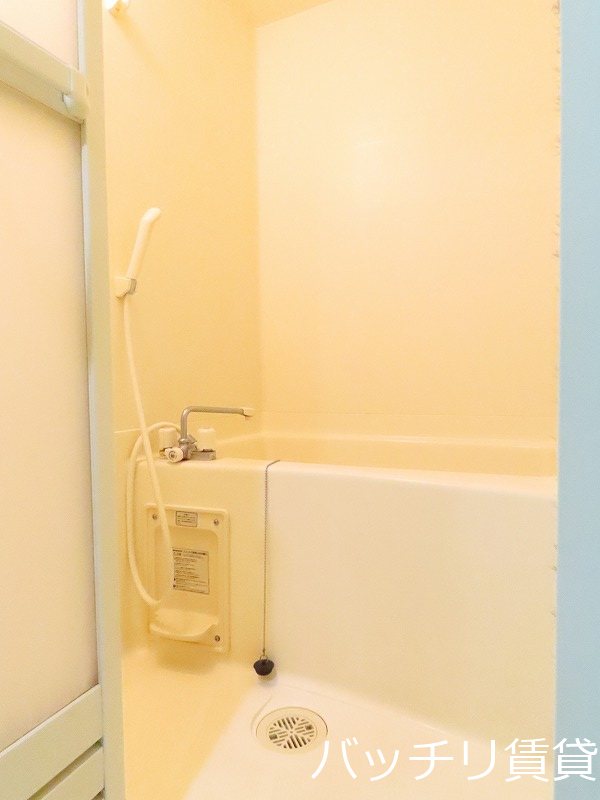 バス・シャワールーム　同型タイプの為、現状を優先致します。