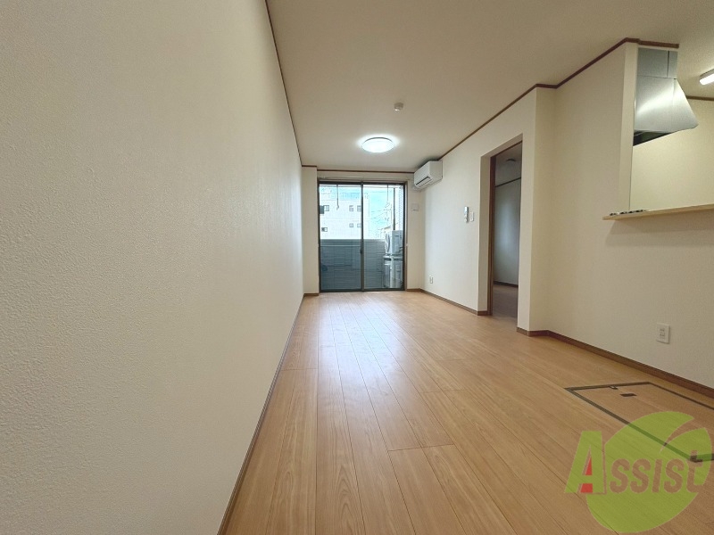 居室・リビング　１４．６帖と広めのリビングとなっております。