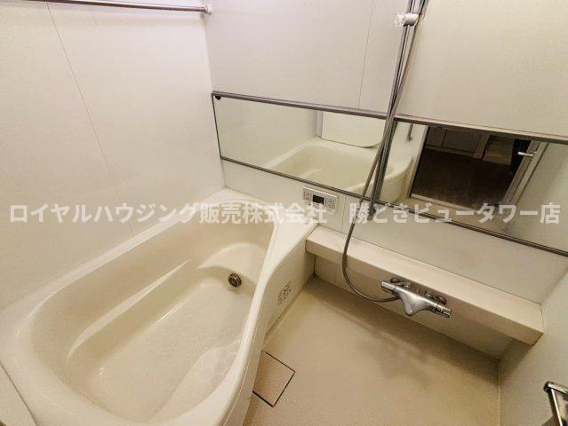 バス・シャワールーム　※居住中の為、別部屋参考写真