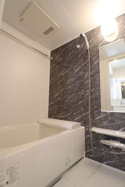 バス・シャワールーム　浴室