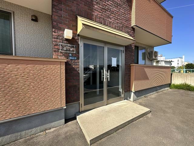 エントランス　エントランス部分