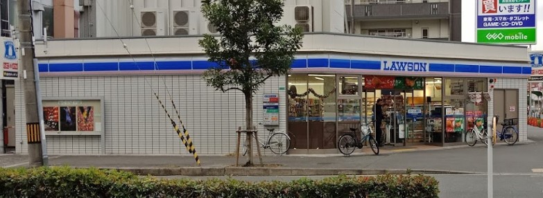 コンビニ　ローソン阪急三国駅前店（コンビニ）まで95m