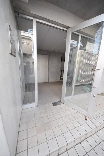 エントランス　エントランス