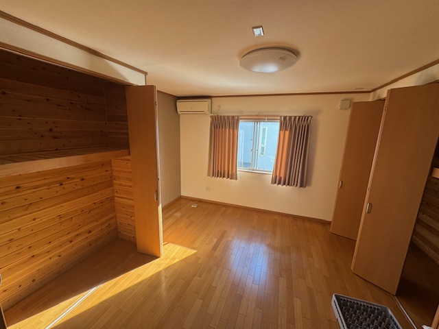 居室・リビング　２F居室