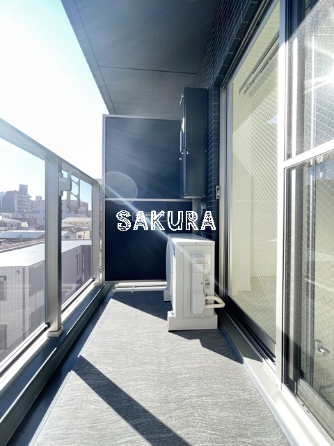 バルコニー　暖かな日差しのふりそそぐバルコニー♪