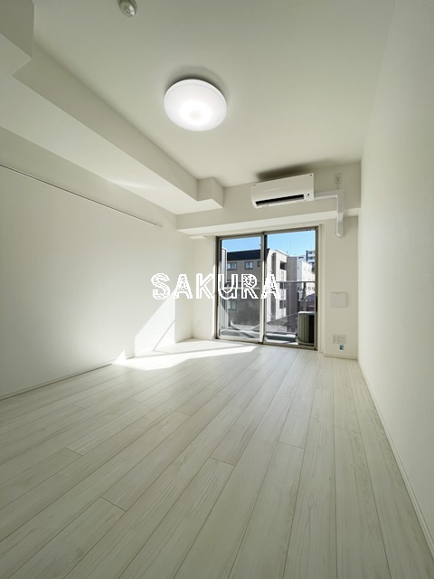 居室・リビング　開放感のある室内♪