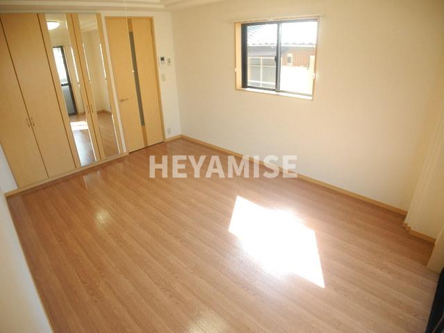 その他部屋・スペース　※同間取りの別の階のお部屋の写真です※側面の窓はありません