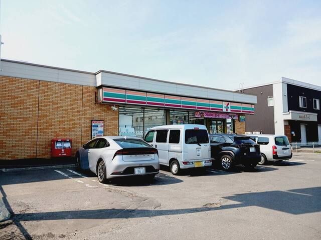 コンビニ　セブンイレブン札幌東栄中央（コンビニ）まで500m