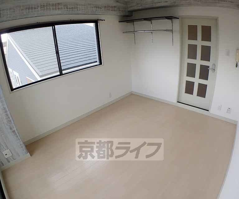 居室・リビング　清潔感のあるお部屋です