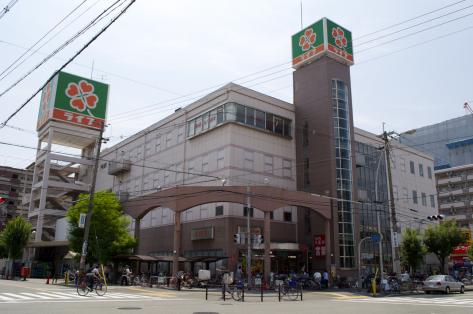 スーパー　ライフ 新大阪店（スーパー）まで370m