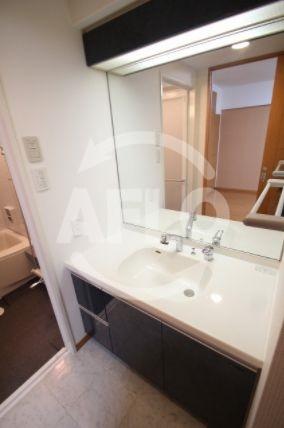 洗面設備　リーガル南船場II　独立洗面化粧台