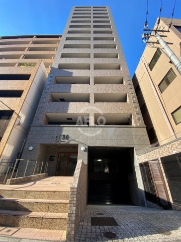 建物外観　リーガル南船場II　分譲らしいお洒落な外観