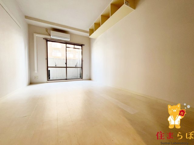 居室・リビング　「“合う暮らし”を、LINEで一緒に描こう。」