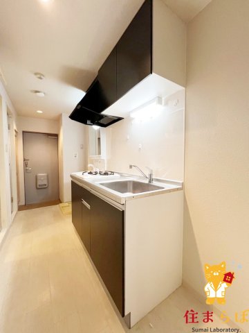 キッチン　「ただの部屋探しじゃない。“あなたの暮らし”探しです。」