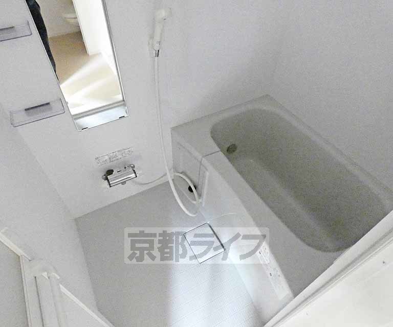 バス・シャワールーム　リフォームされたお部屋です。