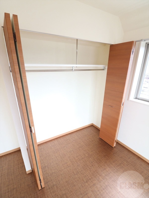 収納　クローゼット