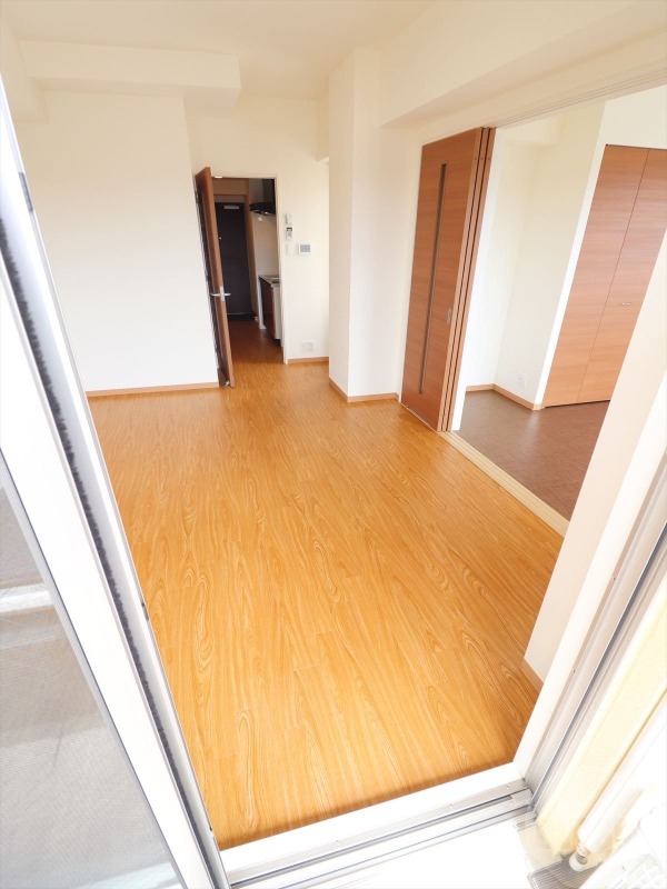 居室・リビング　明るいお部屋です