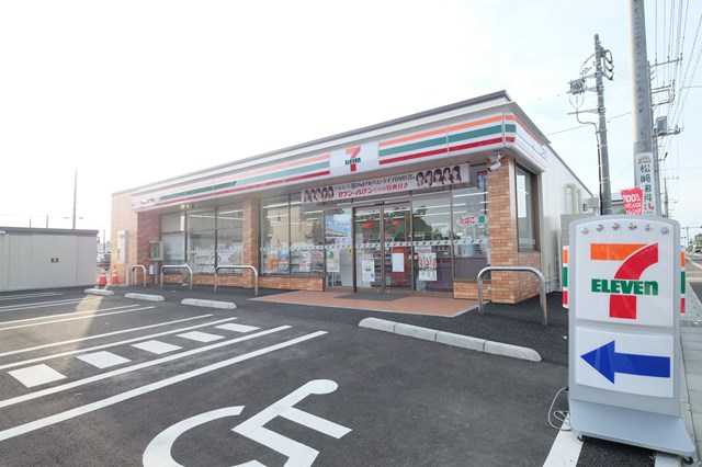 コンビニ　セブンイレブン高坂駅東口店（コンビニ）まで347m