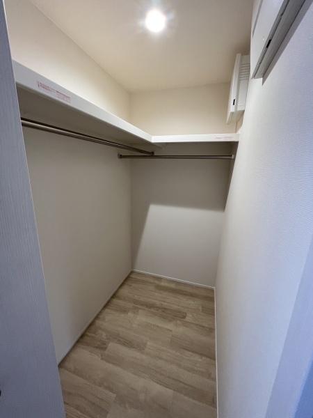 収納　ウォークインクローゼットです
