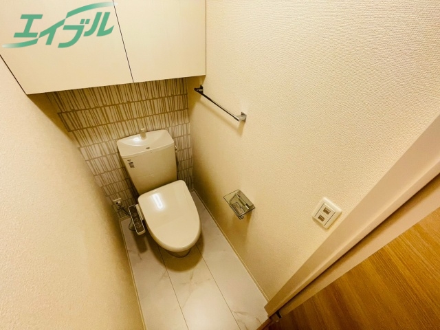 トイレ　同物件別室の画像です