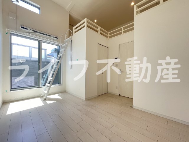 居室・リビング　居間です