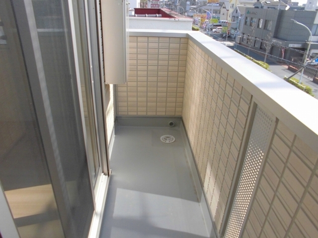 バルコニー　バルコニー