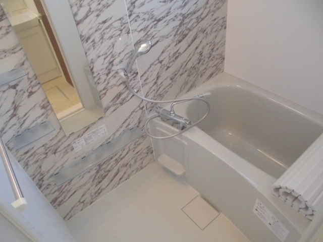 バス・シャワールーム　浴室