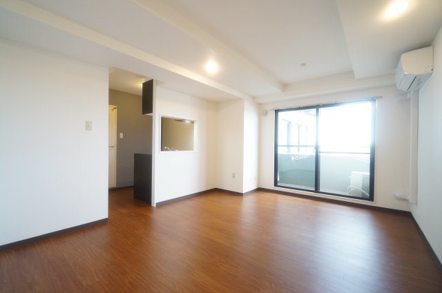 居室・リビング　当日の見学大歓迎！ ※すべて同タイプのお写真です