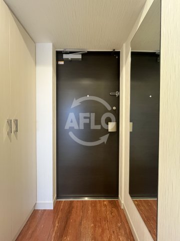 玄関　プレジオ西中島ASIAN　玄関