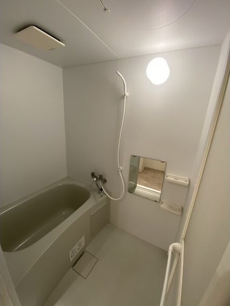 バス・シャワールーム　他号室のお写真です。参考にご覧下さい。