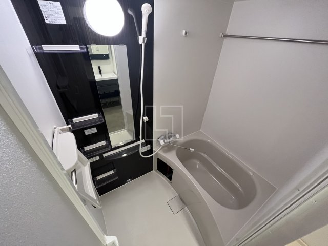 バス・シャワールーム　セレニテ堺筋本町リアン　バスルーム