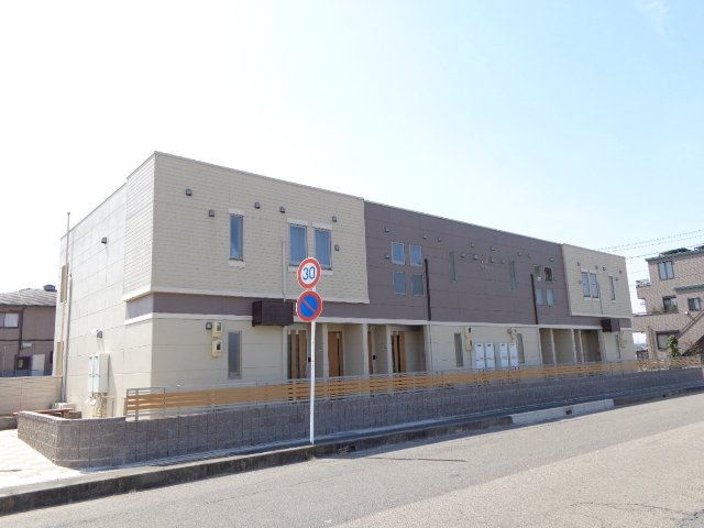 建物外観　外観写真（昼）