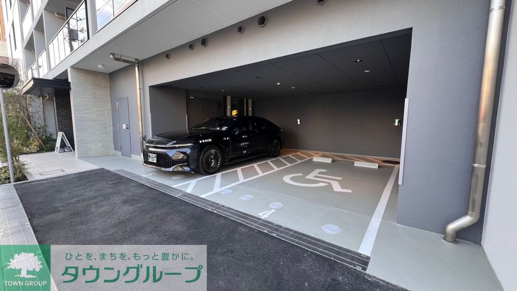 駐車場　※写真は同タイプ住戸です。