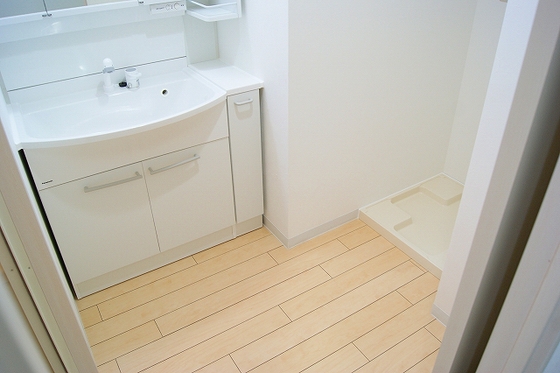 洗面設備　※別号室の写真です