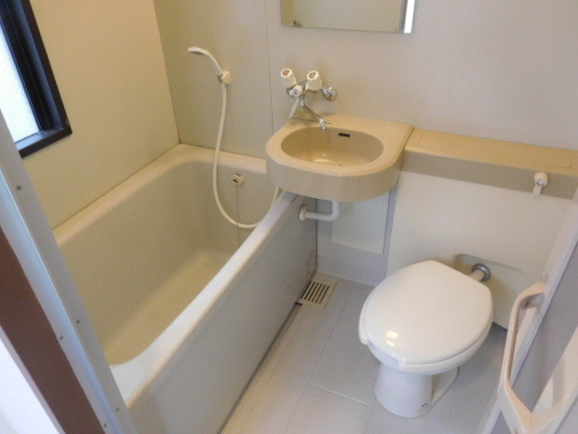 バス・シャワールーム