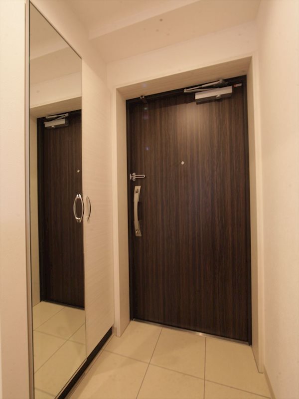 玄関　玄関　シューズボックス充実