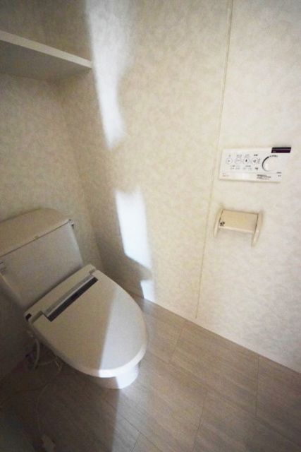 トイレ　★温水洗浄便座は助かります★